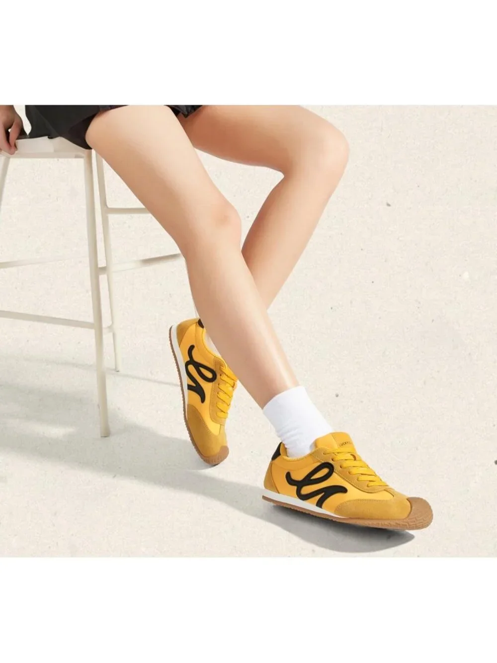 Women's Yellow/Black Leather Comfortable Classic Thin Sole Walking Sneakers